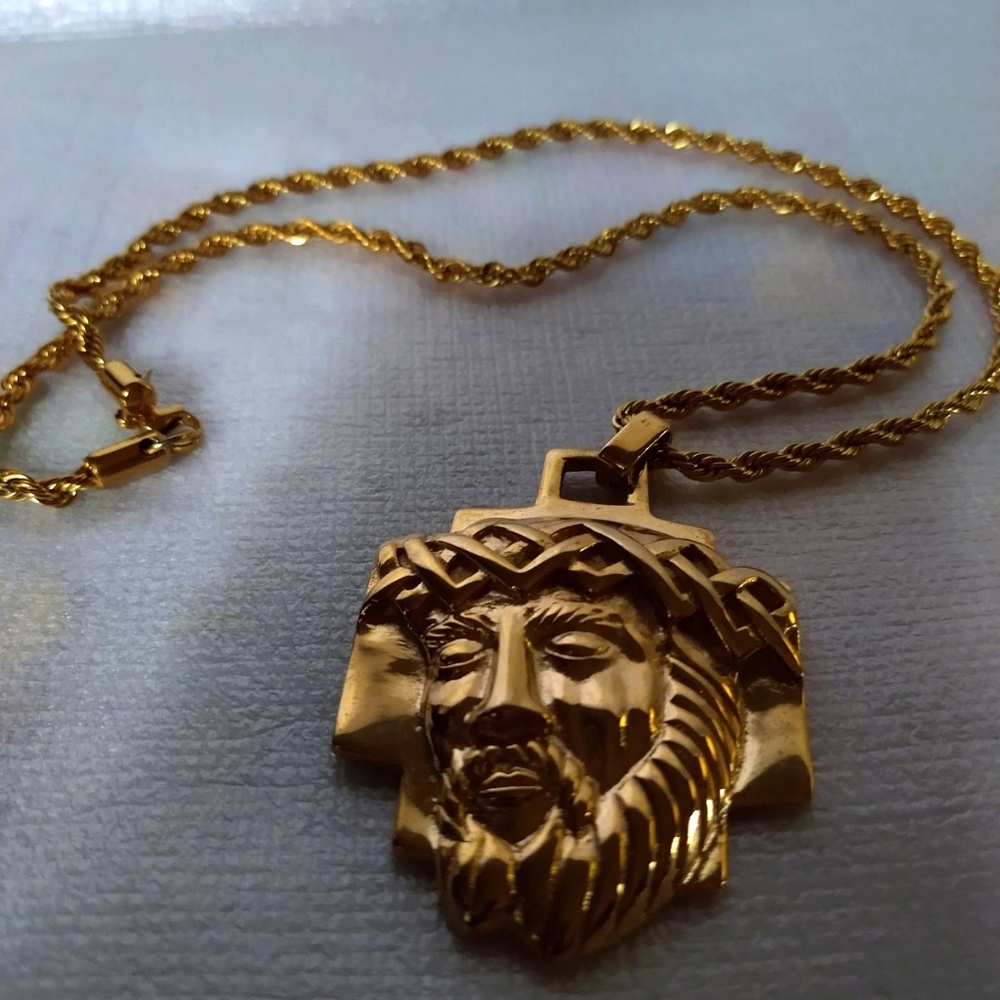 Edforce Gold Tone Jesus Pendant Necklace